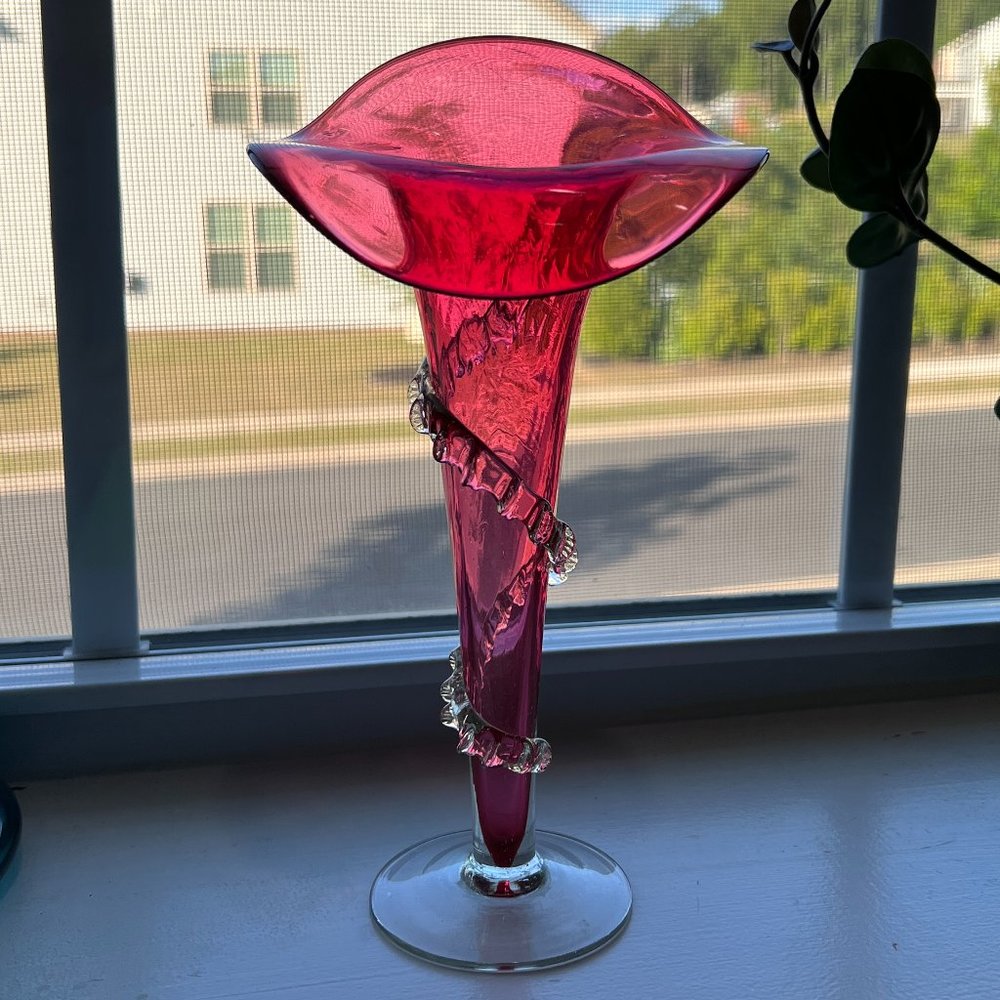 Vintage Victorian Cranberry Glass Jack-in-the-Pulpit Vase - Picture 4 of 13
